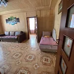Vienna House *
