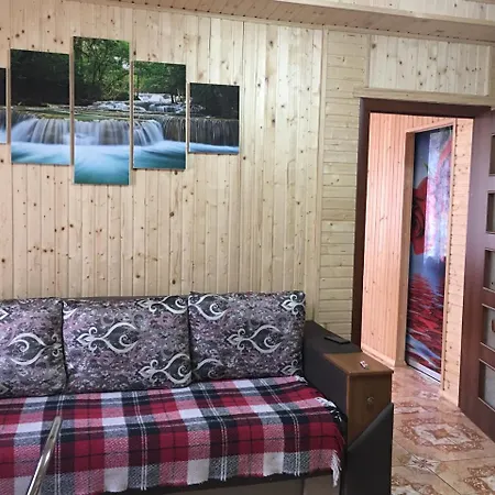 Vienna House 아파트 *