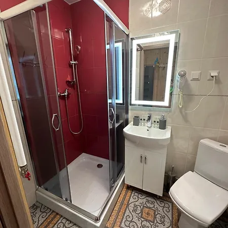 Vienna House Lägenhet *